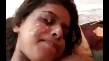 Indian babe gets facial from two lovers