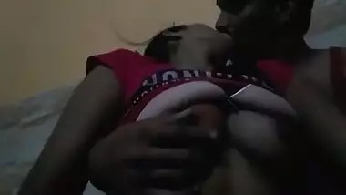 si cute bhabi kiss video