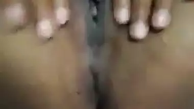 झारखंड की मिल्फ ने लंड चूसा और बुर दिखाया
