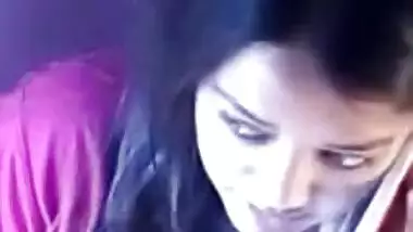 cute desi college girl in train slight rub scratch on boob no nudity