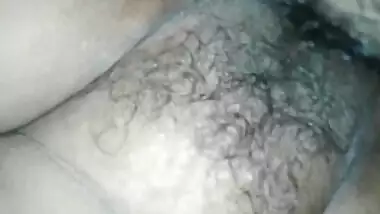 आंटी को एक्स्ट्रा पैसे दिये चुदाई का बीएफ वीडियो बनाने के लिये