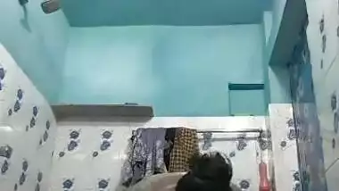 Desi bhbai bath video