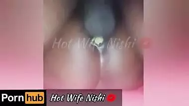 ගෑනිගේ හිල් දෙකටම එකවර සැපක් | Sri Lankan Slutty Wife gets her Both Holes Fucked at Same Time