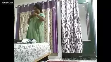 desi telugu aunty dress changing hidden capture by her son mms clip