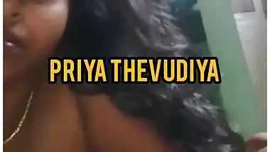 Desi sexy bhabi hot face