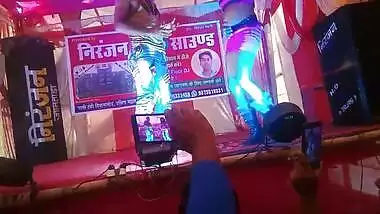 Desi girl very hot stage show