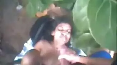 भारतीय सेक्सी मूवी ब्लू लड़की इसे वापस बाहर दे
