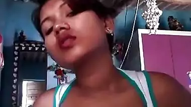 Sexy Bhojpuri boob show solo selfie video