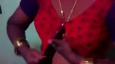 Desi village bhabi after fucking show her boobs