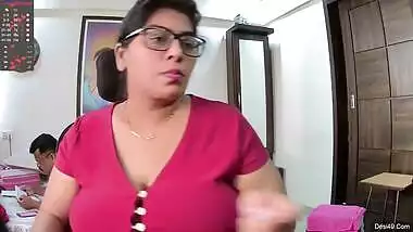 Today Exclusive- Famous Desi Mature Cam Couple Pussy Licking Clip