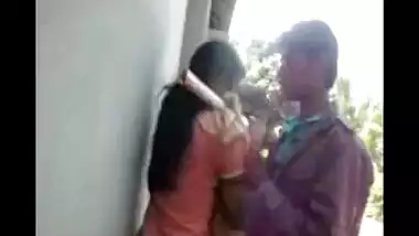बंगाली जानेमन को चुदाई के लिए मनाता प्रेमी
