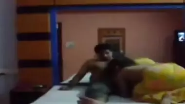 Gujarati porn clip of spouse and wife in hotel room