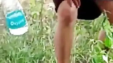 Desi bhabi outdoor pee