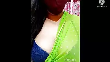 Desi Indian Aunty Sexy Figure