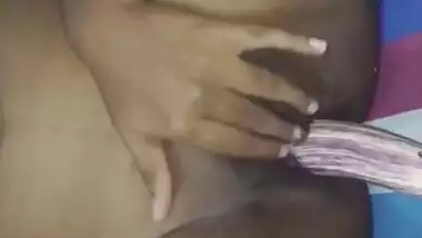 Desi girl fucking pussy bengun