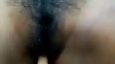 18 yr old teen’s first desi blowjob in Bangladeshi sex video