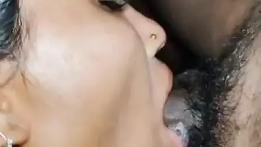 Horny wife enjoys blowjob with cleavage show MMS sex