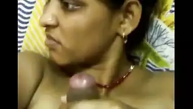 Chubby south indian aunty xxx porn video