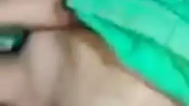 Cheating Desi housewife is fucked on camera in the leaked MMS video