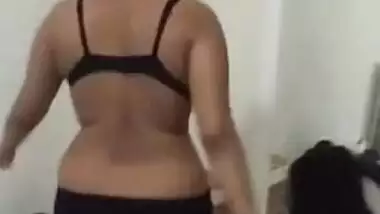 Desi cute girl hot dance