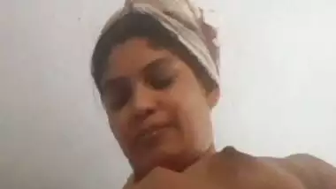 Village bhabhi after bath viral big boobs show