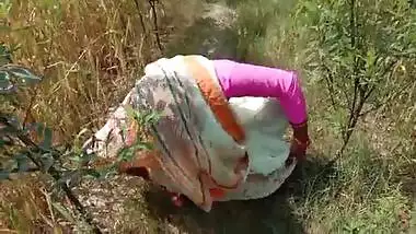 क्सक्सक्स सेक्सी वीडियो बीपी जुंगल में चुदाई का