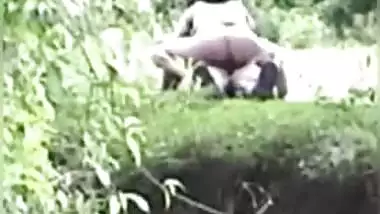 Indian couple from the is caught having sex in the jungle, desi XXX mms