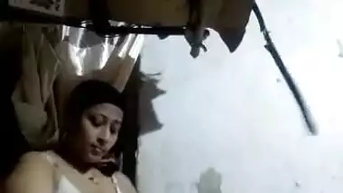 Desi Bhabhi changing video