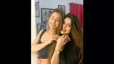 jijaji chat par hai illaichi (Hiba nawab) sexy story I