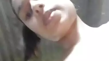 Cute Indian girl nude selfie video