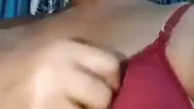 Unsatisfied Mature Bhabhi Showing Hairy Wet Pussy & Boobs