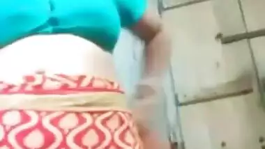 Desi Aunty In Skirt Stripping