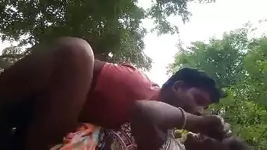 Private video leaked truly realistic indian outdoors sex