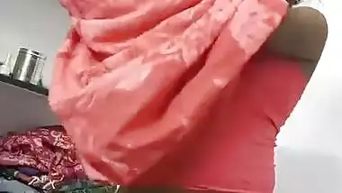 Tamil girl pussy capture by lover viral MMS