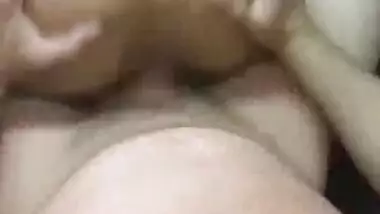 Hindi sex video of a desi hooker satisfying a foreigner in a hotel room