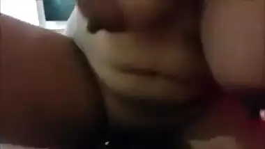 rilankan horny girl applying jelly on cock to ride