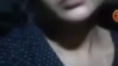 Today Exclusive- Cute Bangla Girl Showing Boobs On Video Call