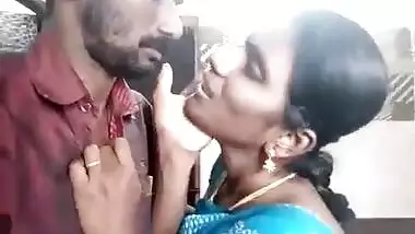 Telugu uncle and aunty kissing