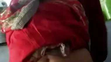 Village Bhabhi exposing her naked pussy