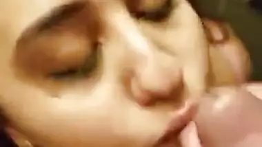 Desi hot babe nice blowjob