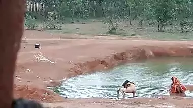 Indian village ladies cleaning pussy and ass