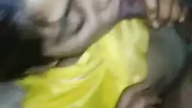 Beautiful Rajsthani Bhabiji sucking penis MMS video