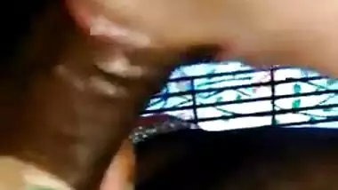 Tamil girl uma sucks her bf cock & takes cum in her mouth