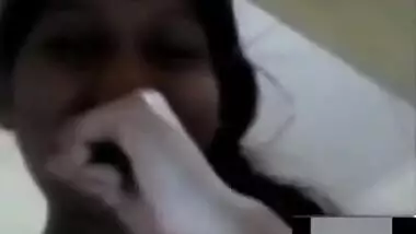 Today Exclusive- Cute Look Sri Lankan Girl Showing Her Boob And Pussy Fingering On Video Call Part 3