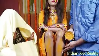 चुदासी साली पर हल्दी लगाई जीजा ने सेक्स बीएफ