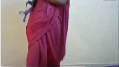 Sexy Kashmiri bhabhi sensational solo sex tape leaked