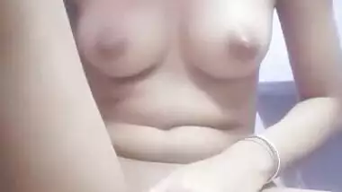 Hot Indian Girl Fingering Part 3