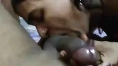 Bhabhi Kissing dikBefore puting Cond0m