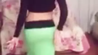 Non Nude Indian Desi Teen Girl Belly Dance Shaking Ass