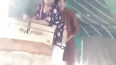 पाकिस्तानी हिजड़े की गांड चुदाई